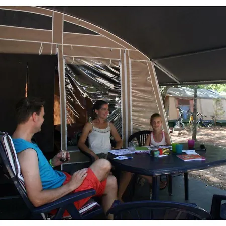 Country Camp Camping Lei Suves Roquebrune-sur-Argens