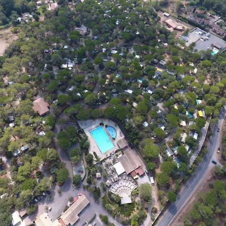 Luxe tent Country Camp Camping Lei Suves *